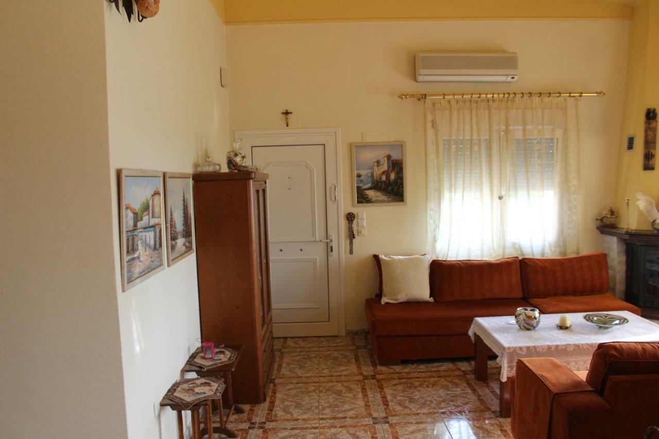 Maria'S Guesthouse Keramotí Esterno foto