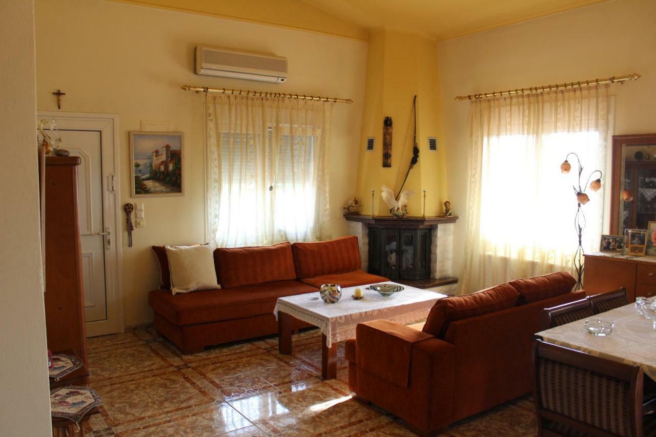 Maria'S Guesthouse Keramotí Esterno foto